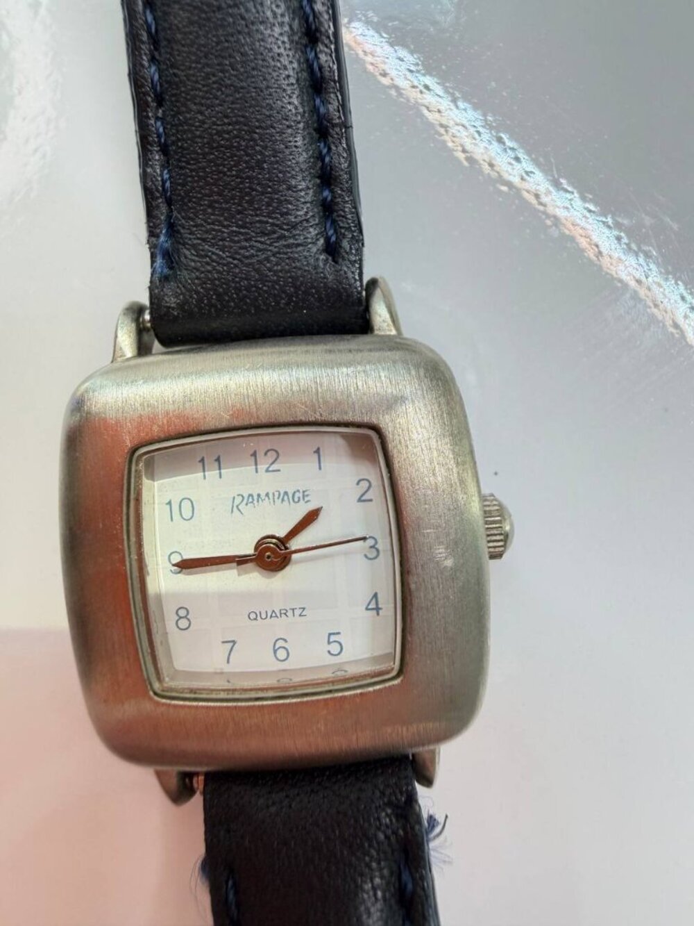 Vintage Rampage by Focus Quartz Watch โ Classic Minimalist Style